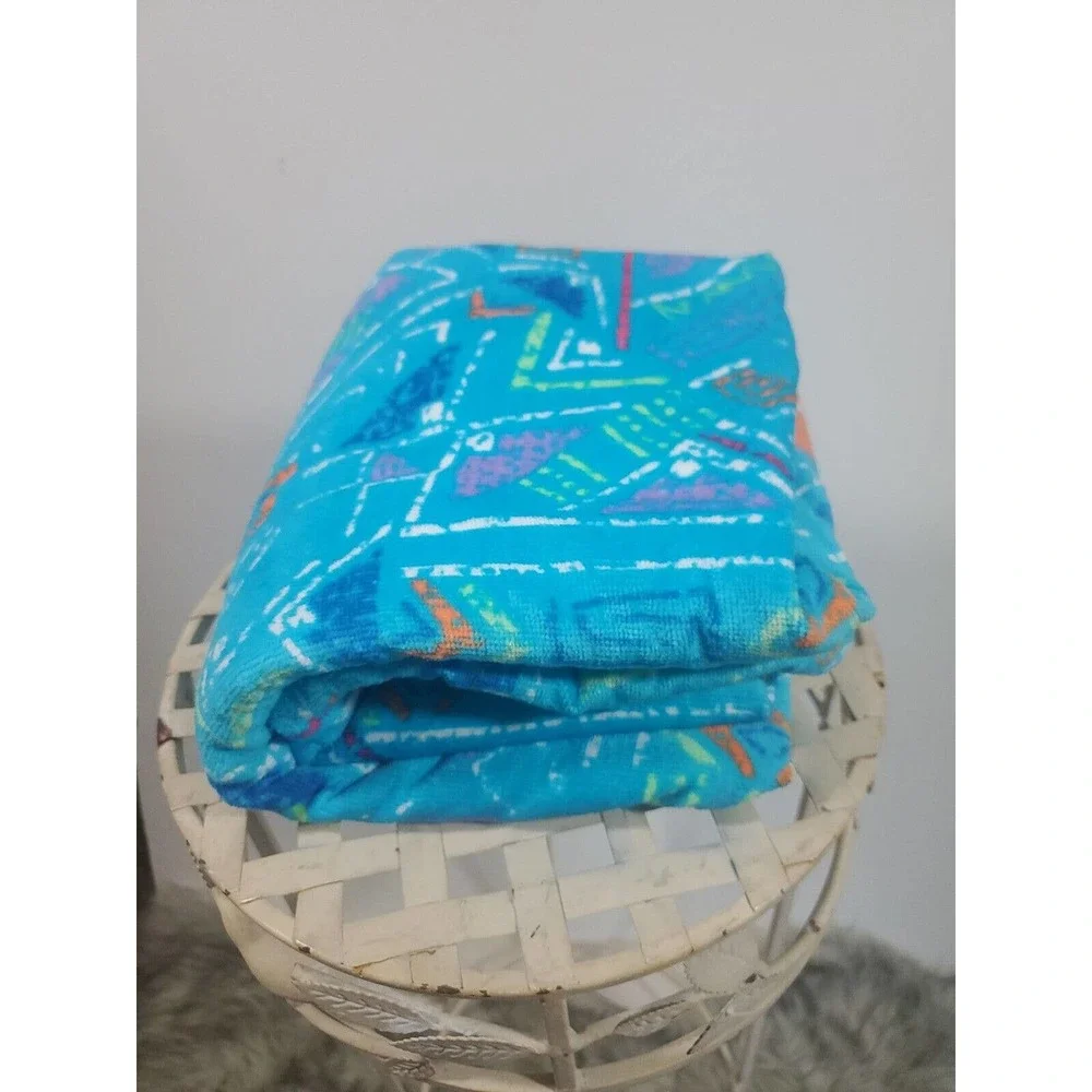 Crown & Ivy 36x72 Geo Cabana Print Multicolored Beach Towel NWT